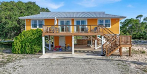 The Honey Hole St George Island Pet Friendly-Heated Private pool West Gulf beaches
